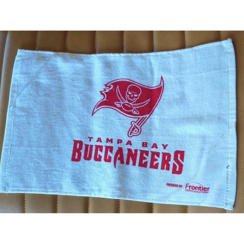 Tampa Bay Buccaneers White‎ Game Tea Hand Towel New